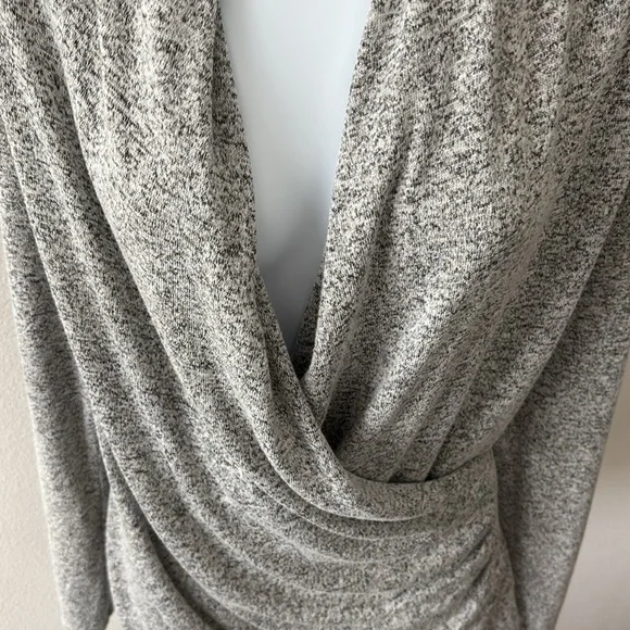 Tahari Sweater L Draped Surplice Front Modern Boho Sultry Minimalist Street Chic - Picture 11 of 15